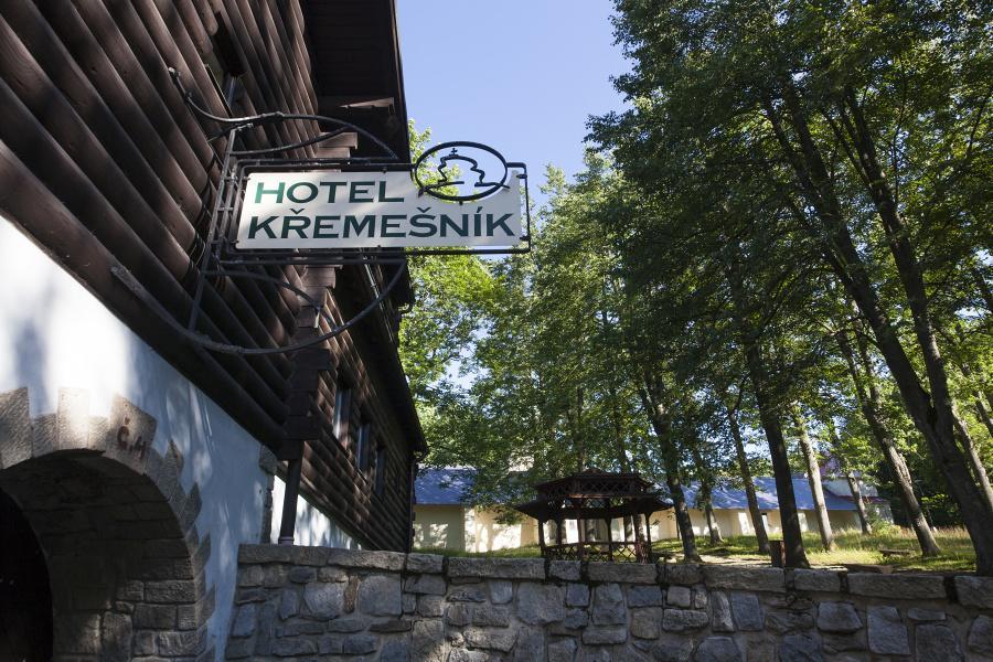 Hotel Kremesnik Novy Rychnov エクステリア 写真